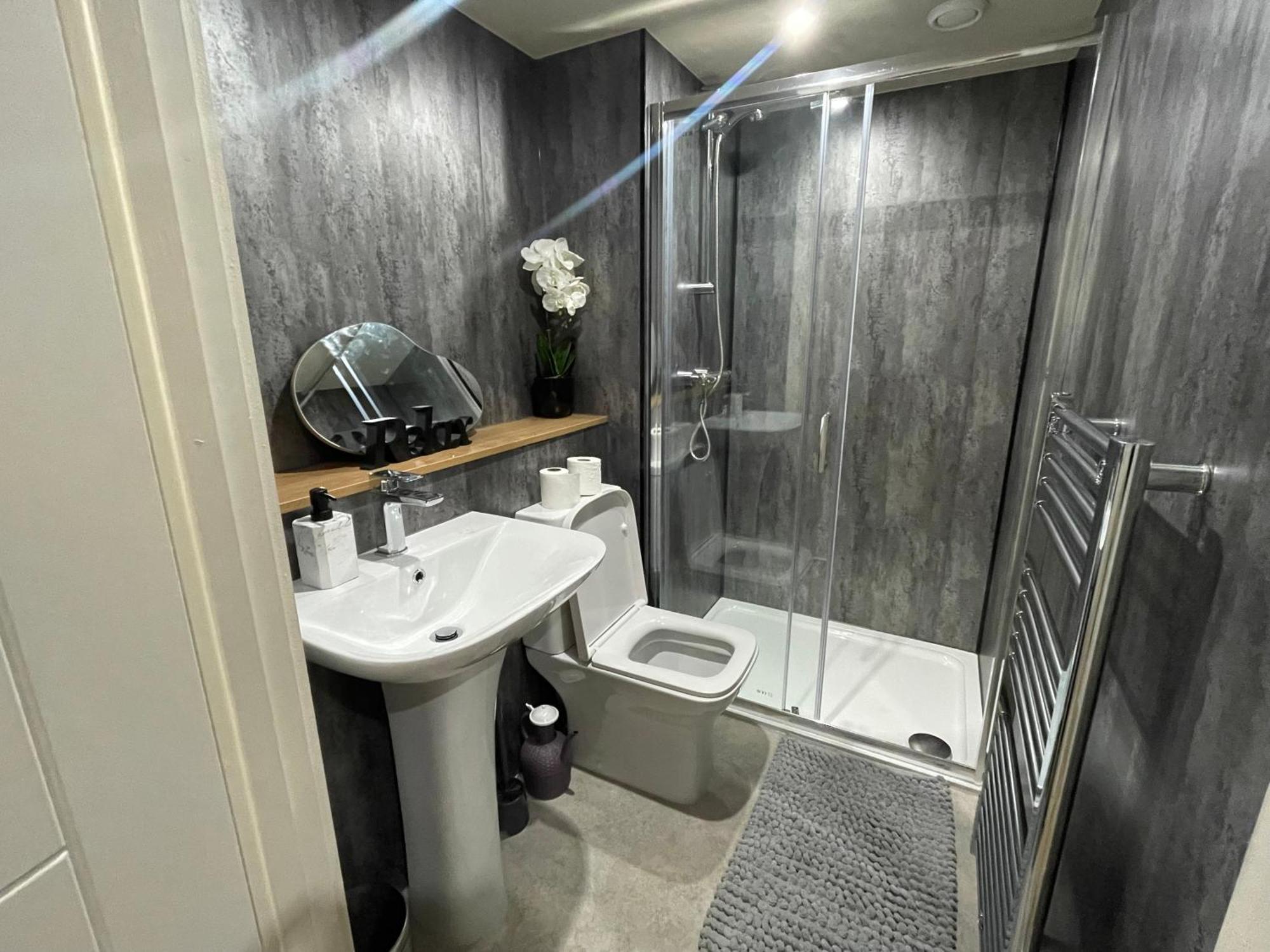 Luxury Mezzanine Apartment In Central Leeds Central Station ภายนอก รูปภาพ