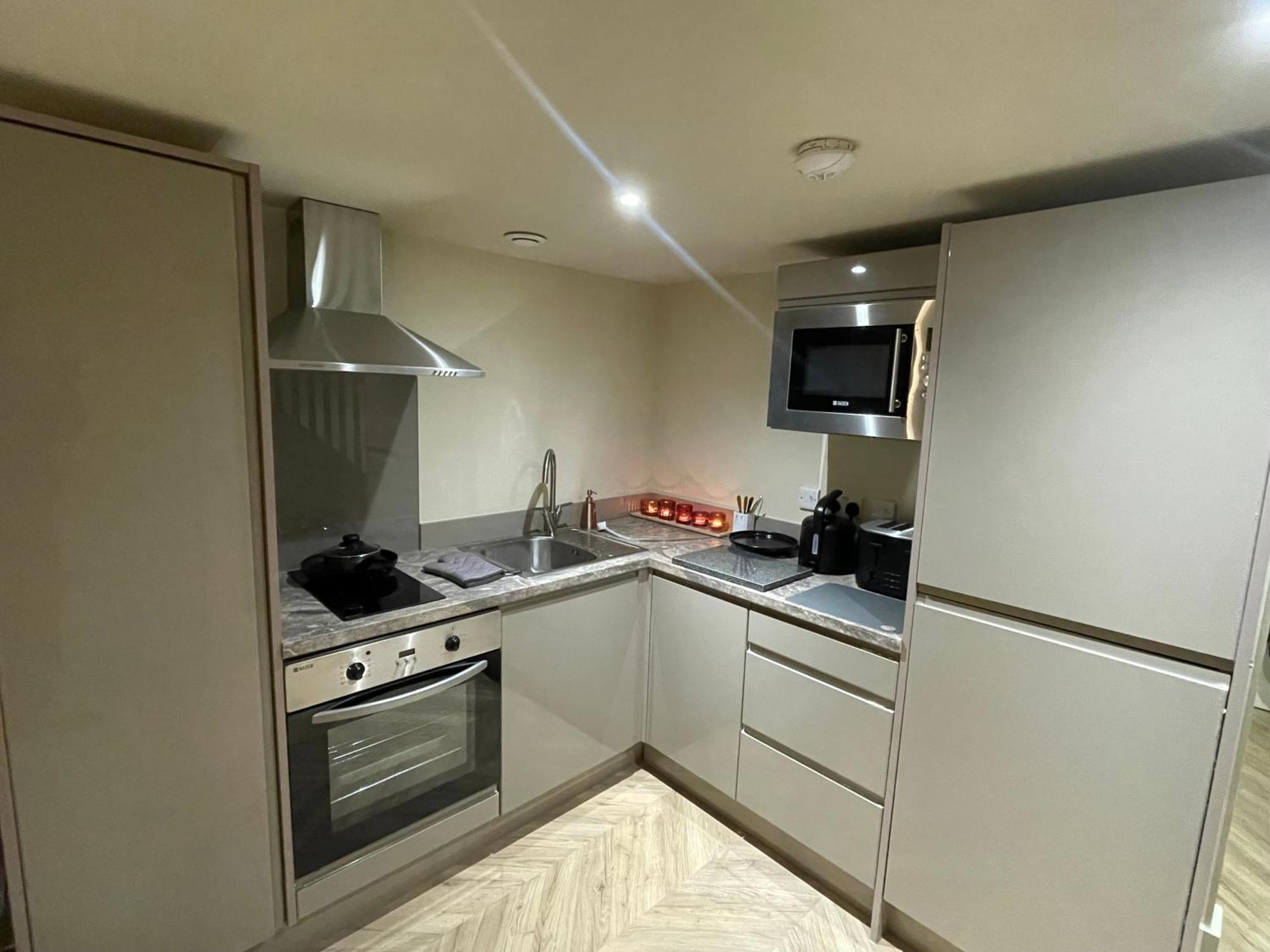 Luxury Mezzanine Apartment In Central Leeds Central Station ภายนอก รูปภาพ