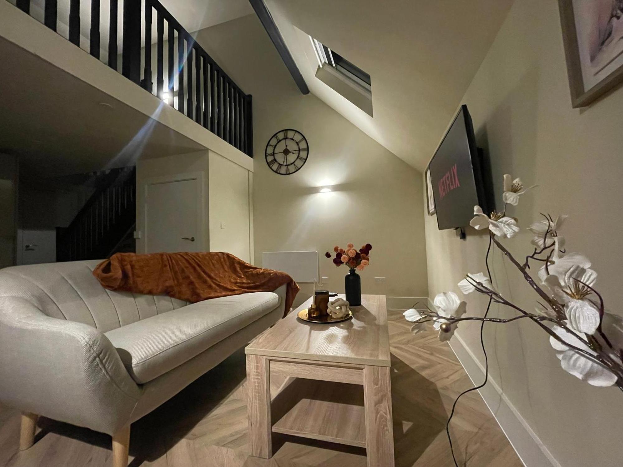 Luxury Mezzanine Apartment In Central Leeds Central Station ภายนอก รูปภาพ